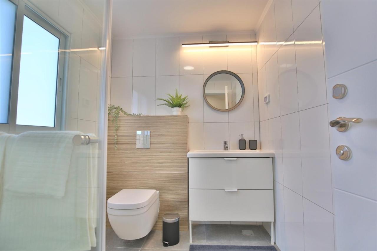 Cozy And Stylish 1-Bedroom Apartment Нетания Экстерьер фото